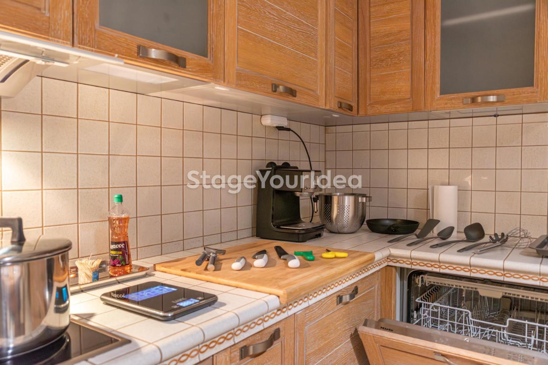 Luxury Appartment, Only 7 Minutes From Thessaloniki Airport And 15 Minutes From City Center ,For 8-23 People Also For Gatherings And Parties Neon Rysion Exteriér fotografie