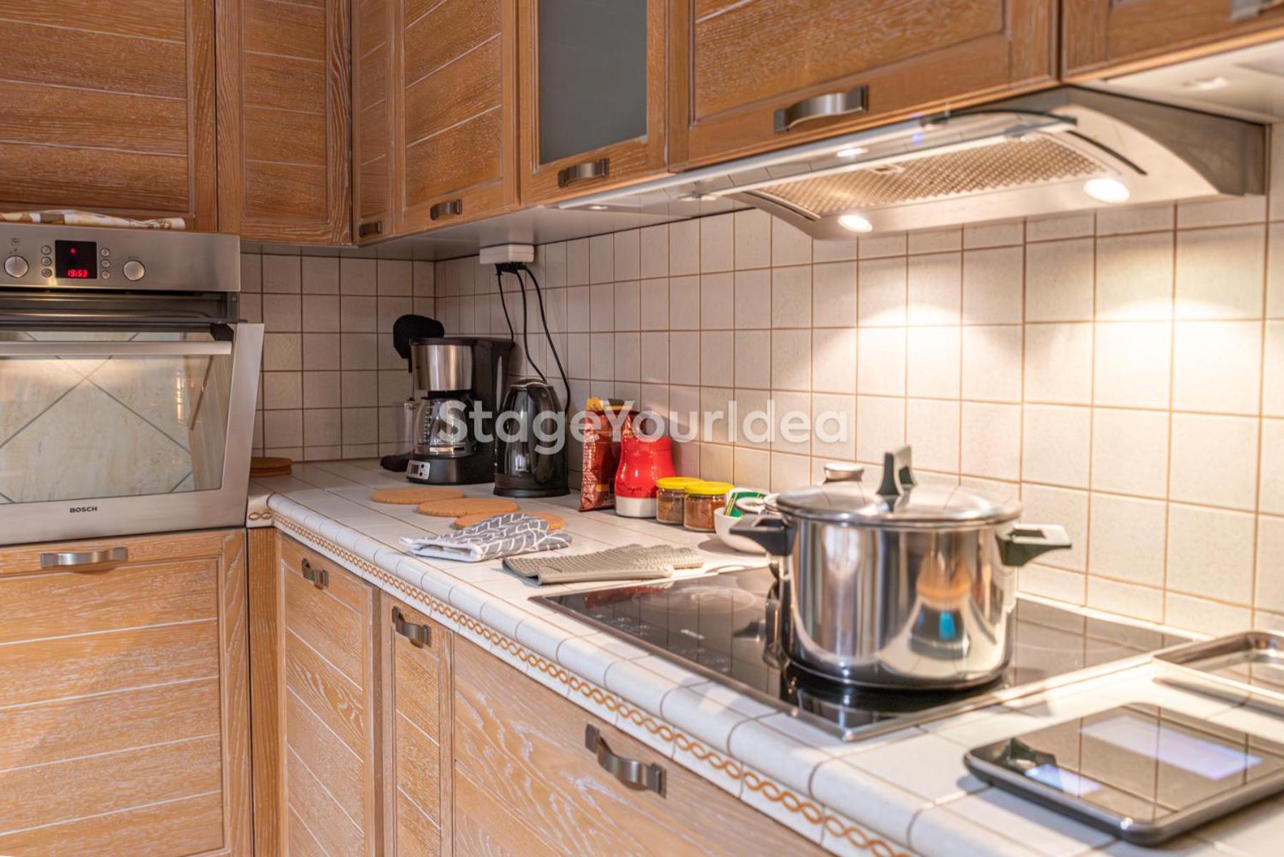 Luxury Appartment, Only 7 Minutes From Thessaloniki Airport And 15 Minutes From City Center ,For 8-23 People Also For Gatherings And Parties Neon Rysion Exteriér fotografie